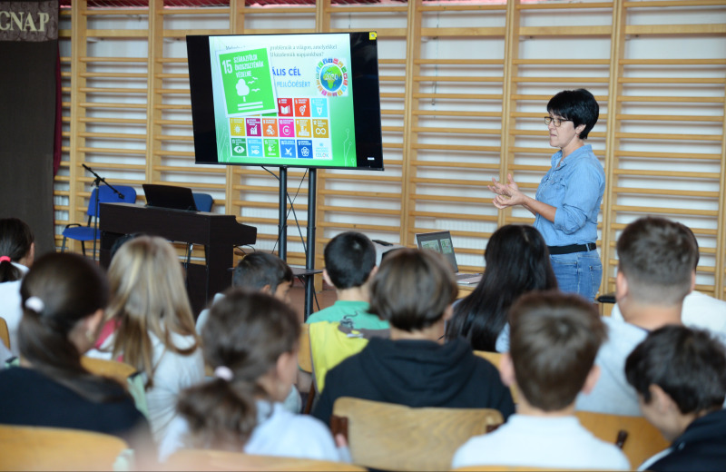 A világ legnagyobb tanórája 2025